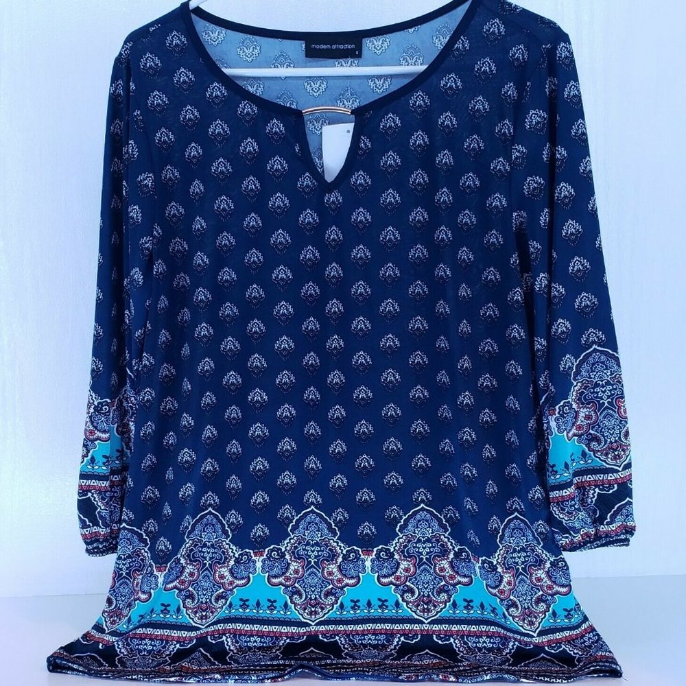 Modern Attraction Women's Size Small Tunic